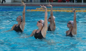 Synchronized_swimming